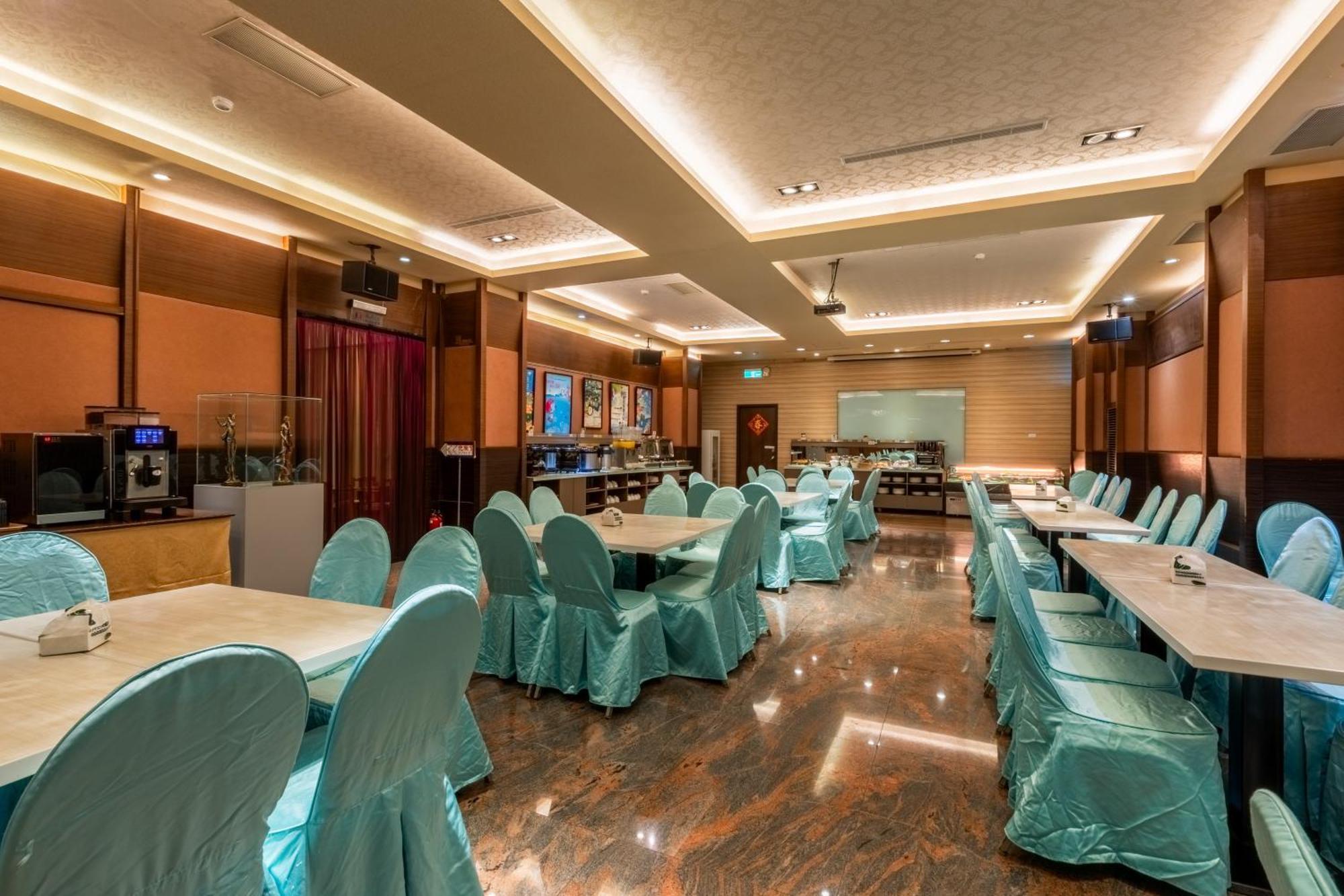 Fu Hsiang Hotel Yilan Exterior foto